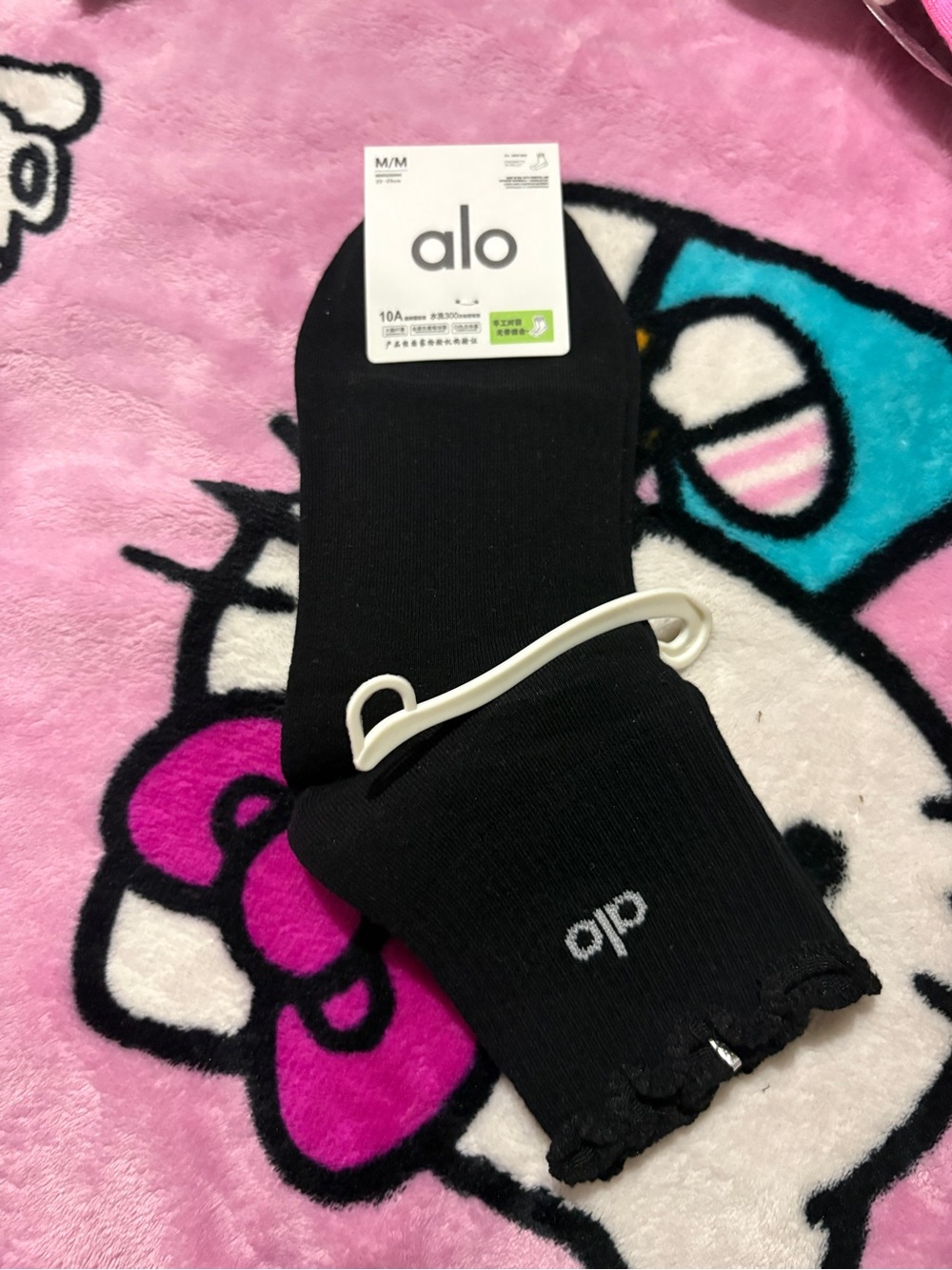 ALO Yoga Black Low-Cut Women's No-Show Socks